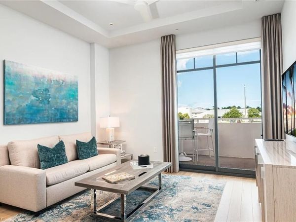 101 8th ST S, Unit 206, NAPLES, FL 34102