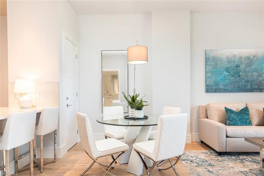 101 8th St S, Unit 206, Naples, FL 34102 Photo