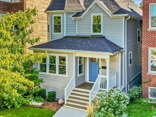 1531 W Granville Avenue, Chicago, IL 60660