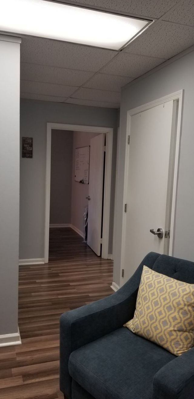 4 Carriage Lane Photo 6