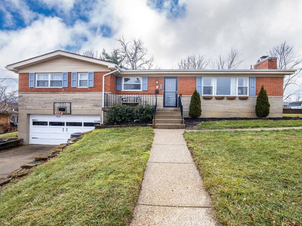 3911 Robinhill Drive, Cincinnati, OH 45211