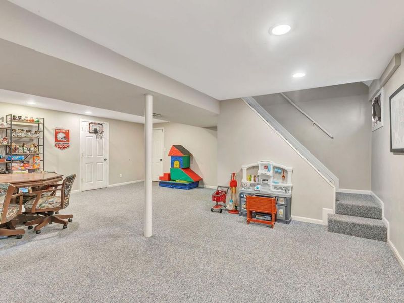 3911 Robinhill Drive, Cincinnati, OH 45211 Photo 25