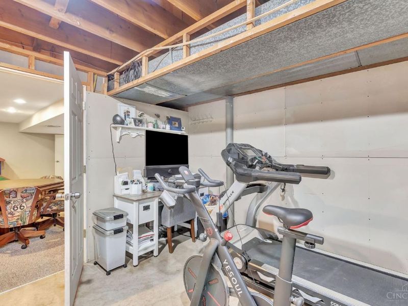 3911 Robinhill Drive, Cincinnati, OH 45211 Photo 31