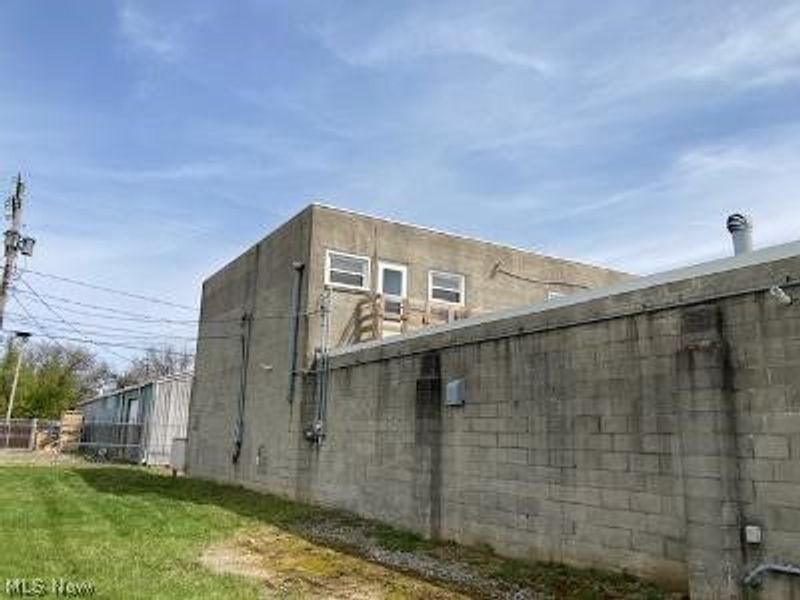 154 Woodbury Street, Elyria, OH 44035 Photo 5