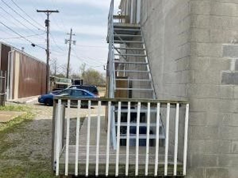 154 Woodbury Street, Elyria, OH 44035 Photo 6