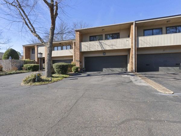 365 CARAWAY CV, Unit 365, Memphis, TN 38117