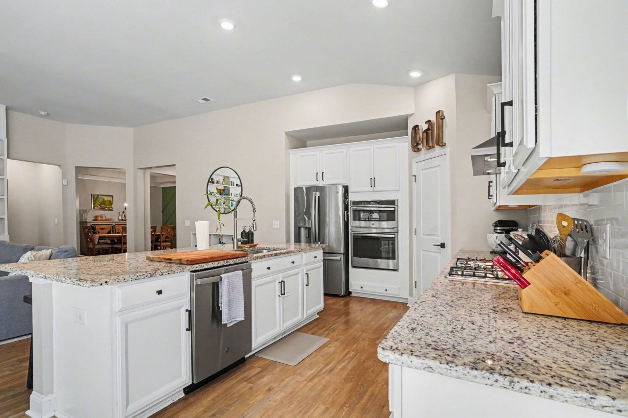 826 Kingfisher Dr. Photo 14