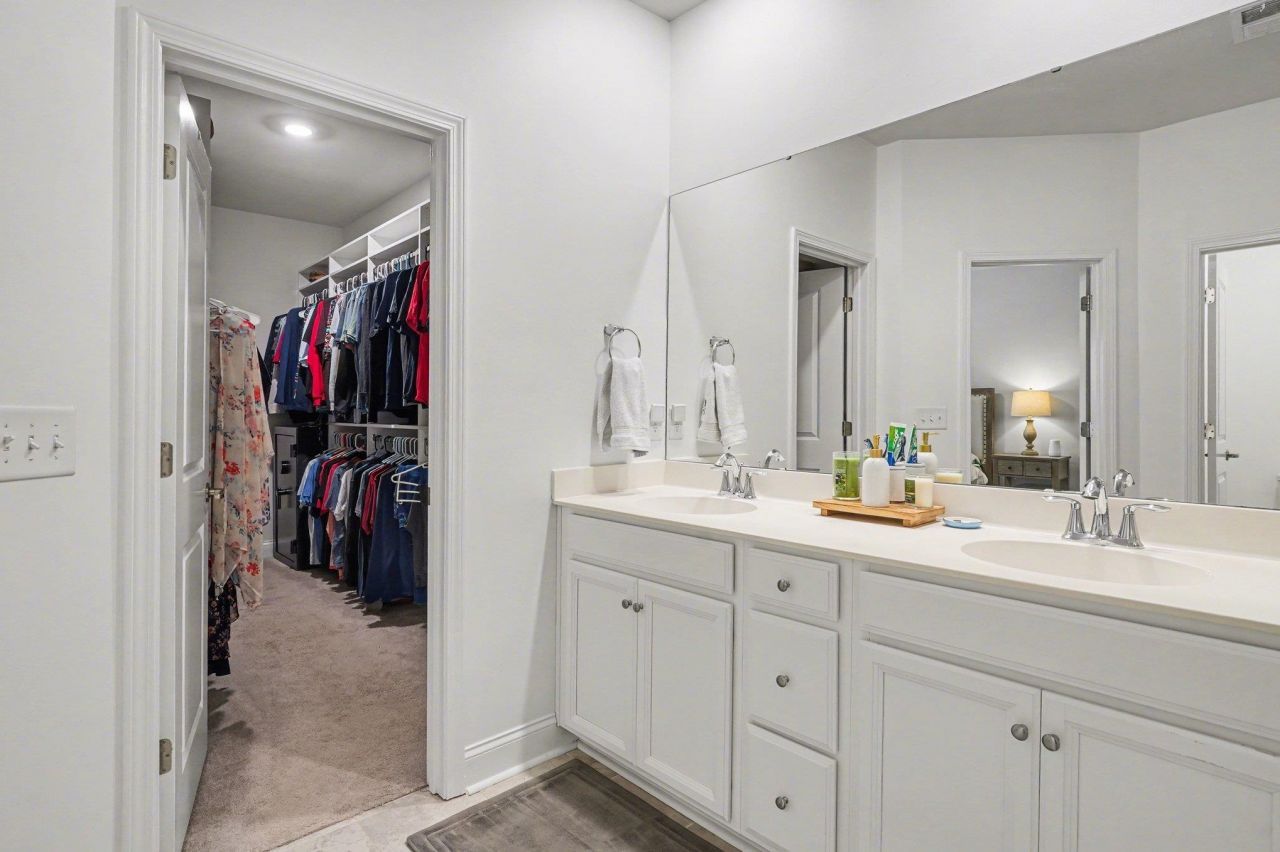 826 Kingfisher Dr. Photo 18