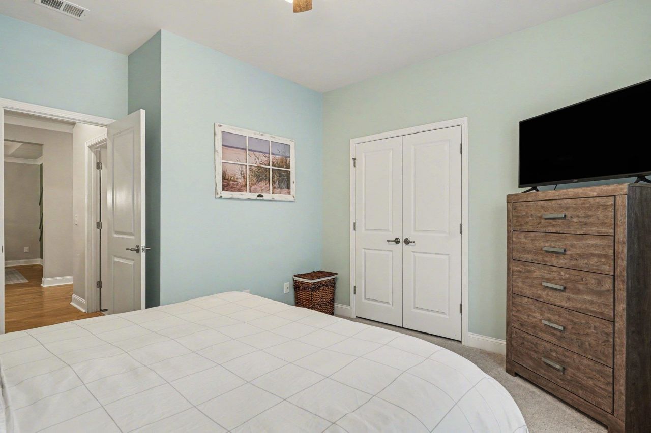 826 Kingfisher Dr.  Photo 24