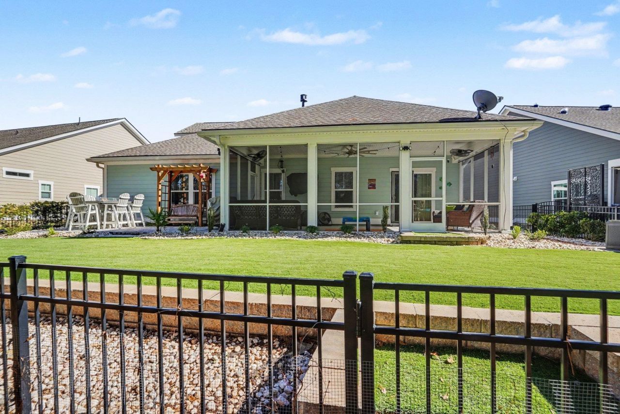 826 Kingfisher Dr. Photo 33