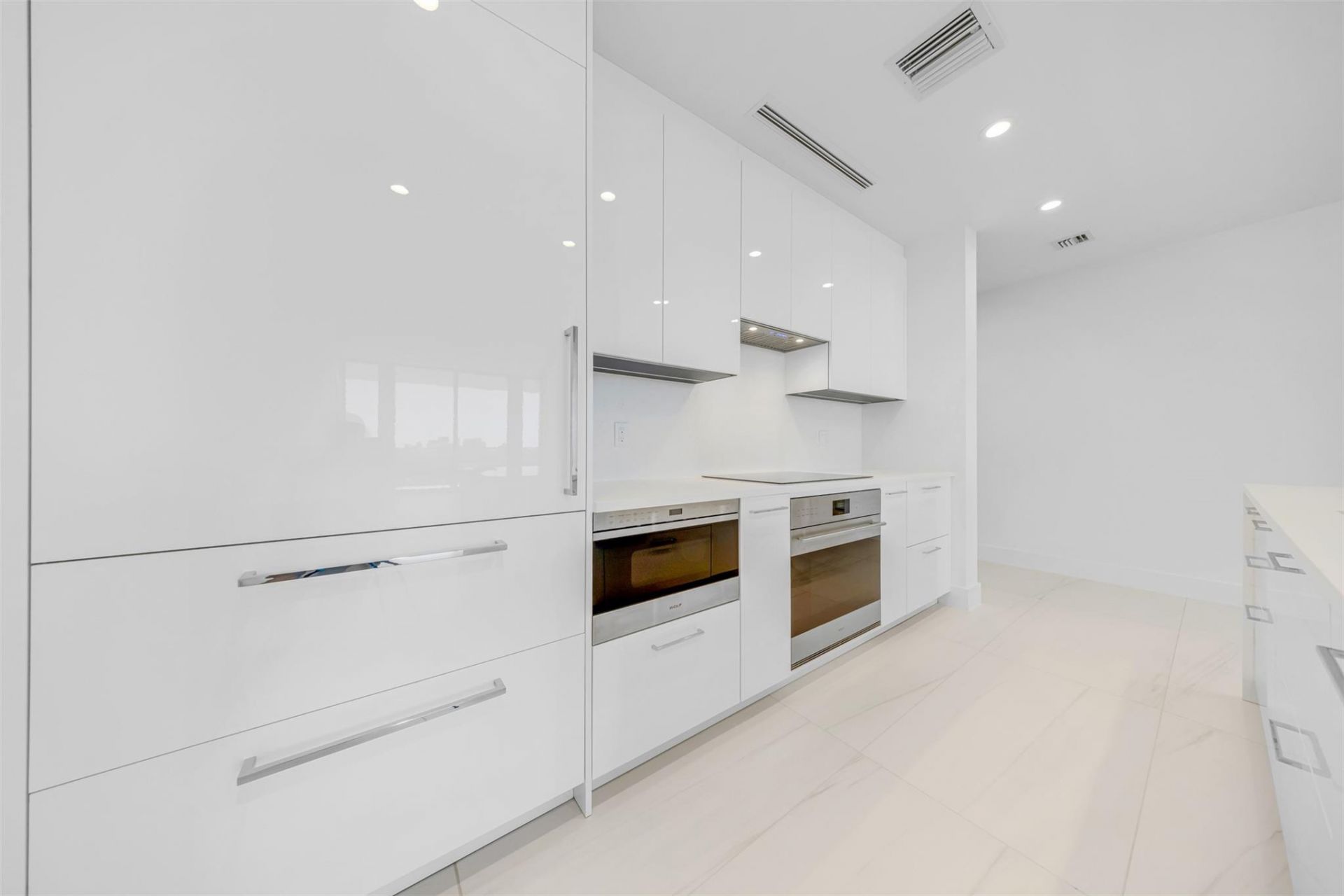 153 N Seabreeze, Unit 2503-S, Fort Lauderdale, FL 33304 Photo