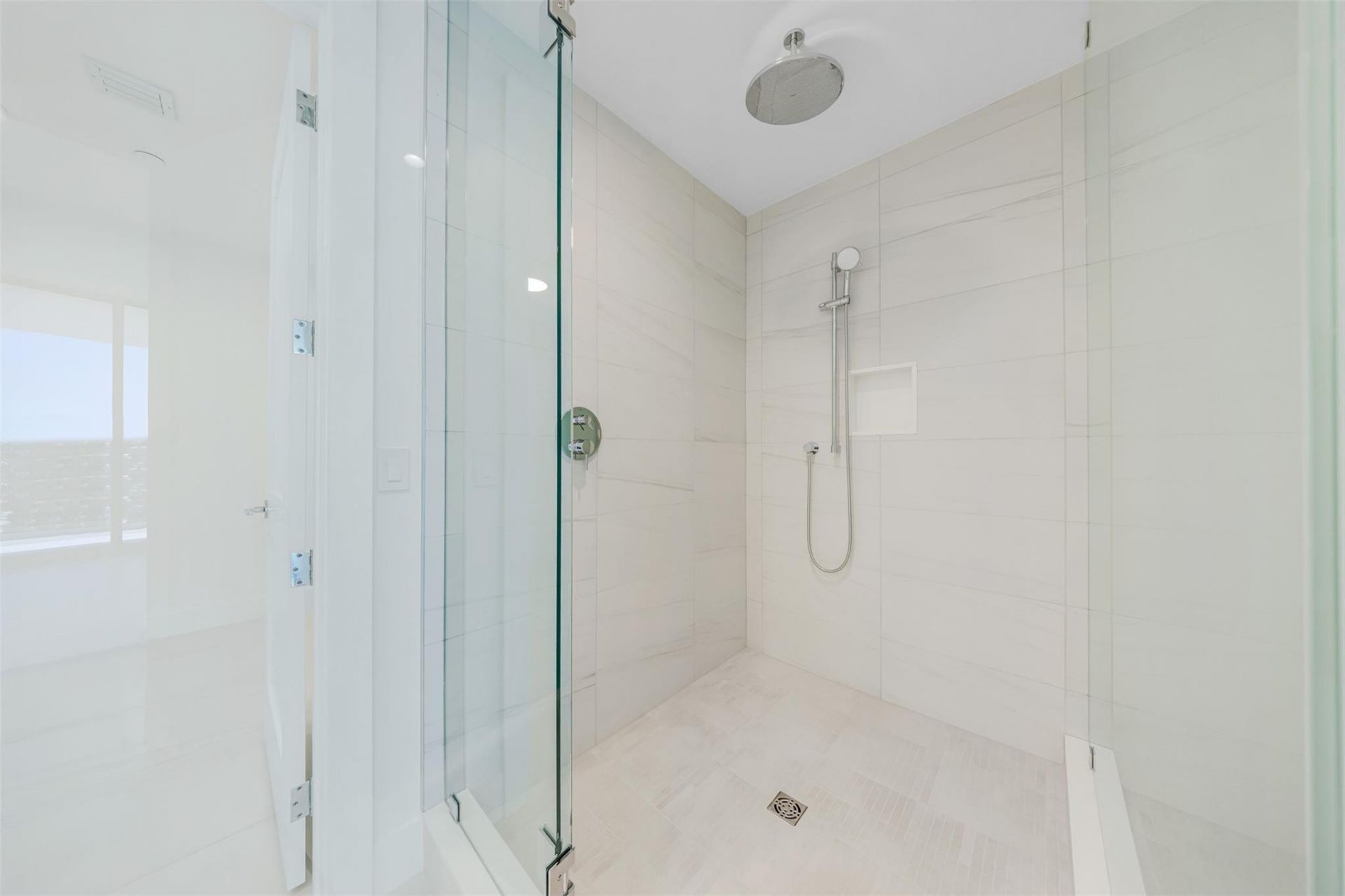 153 N Seabreeze, Unit 2503-S, Fort Lauderdale, FL 33304 Photo