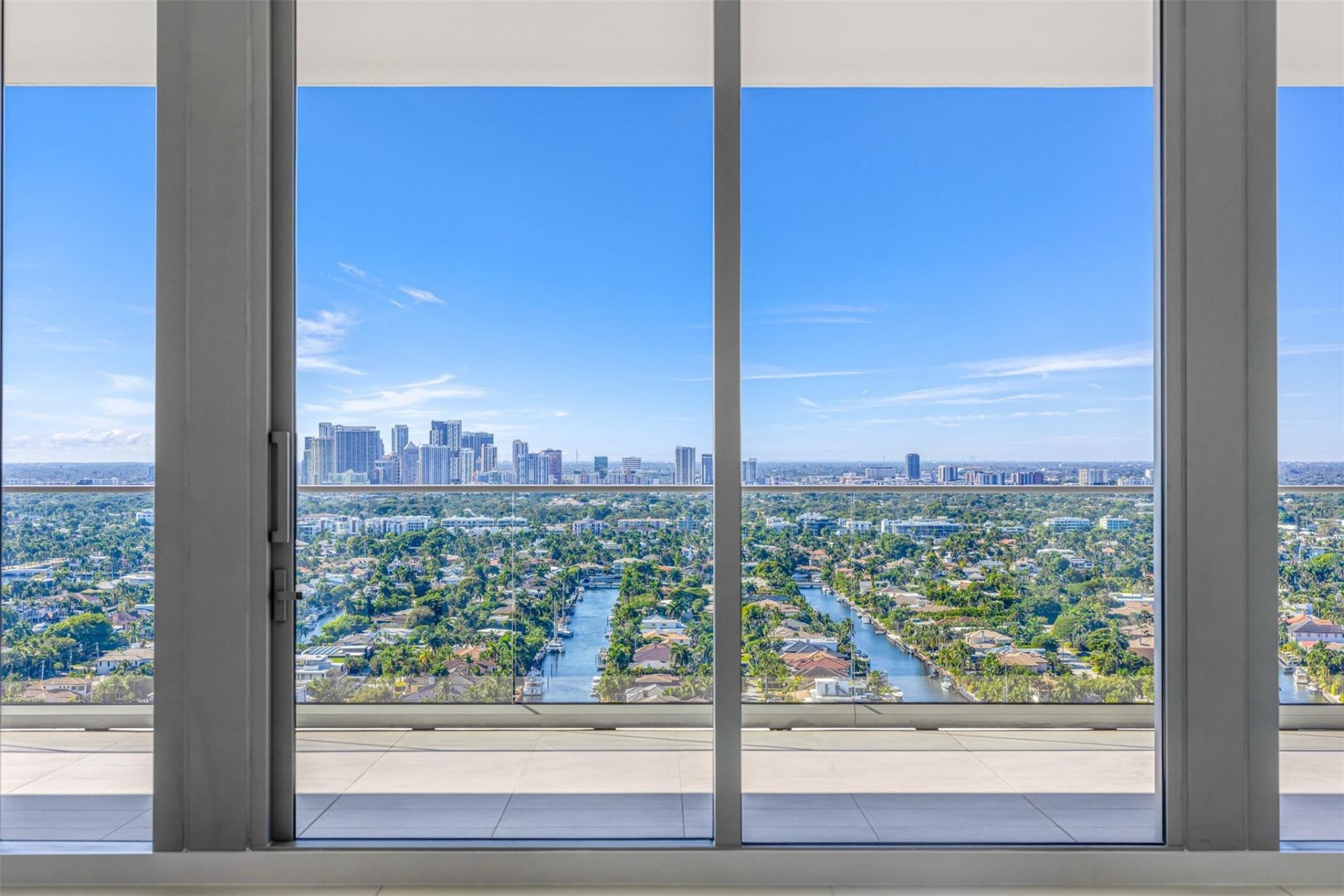 153 N Seabreeze, Unit 2503-S, Fort Lauderdale, FL 33304 Photo