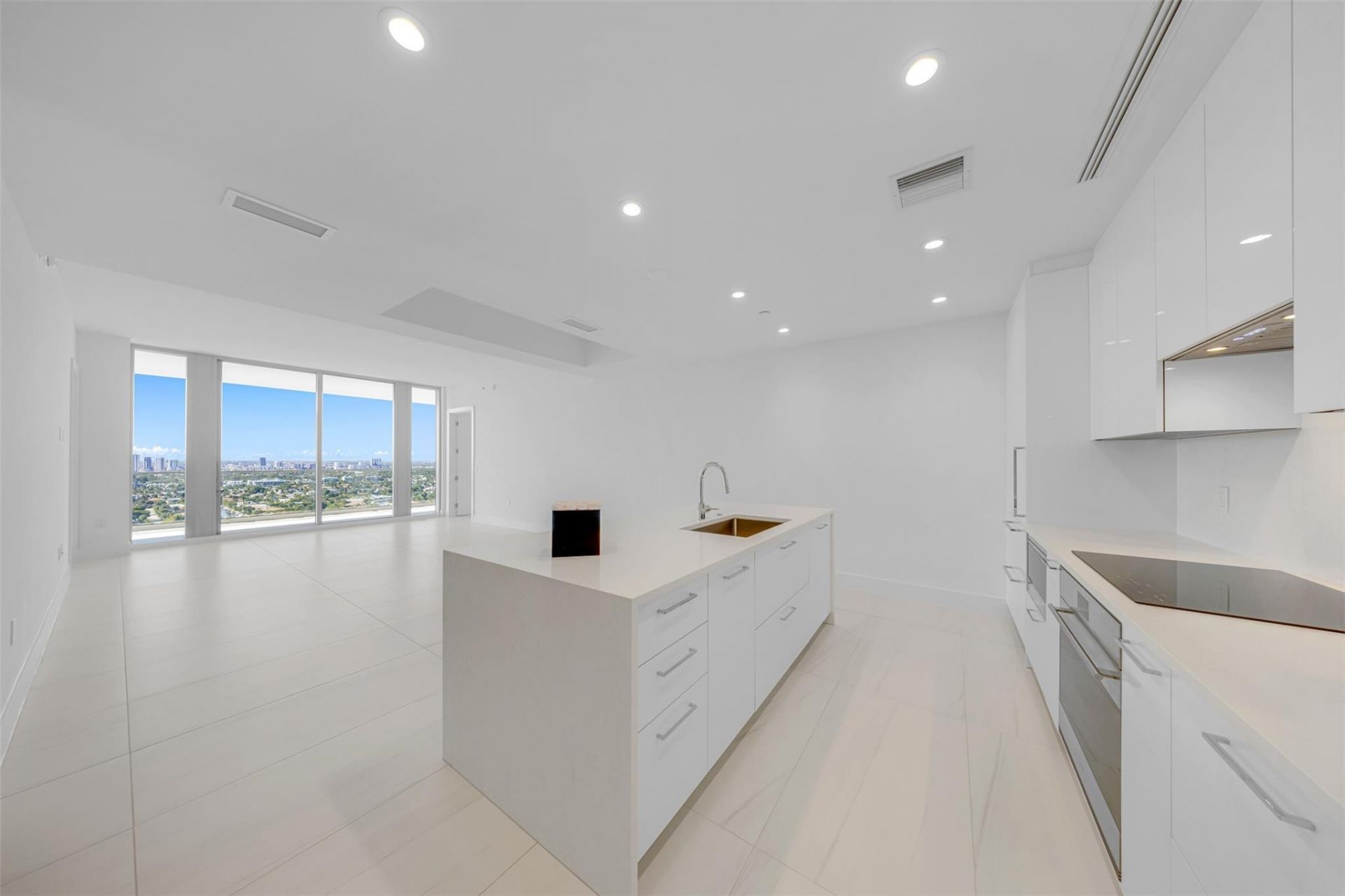 153 N Seabreeze, Unit 2503-S, Fort Lauderdale, FL 33304 Photo