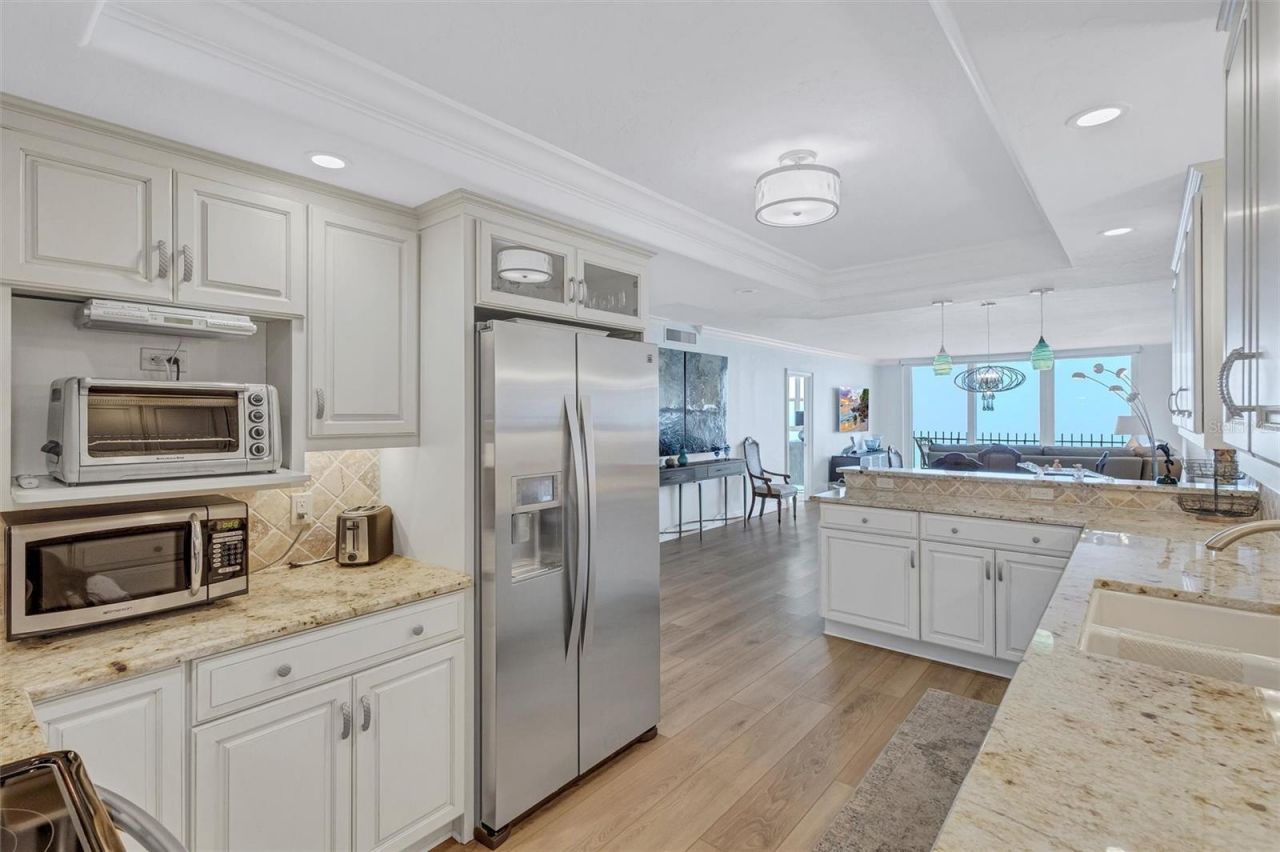 1212 Benjamin Franklin Drive, Unit 1001, Sarasota, FL 34236 Photo