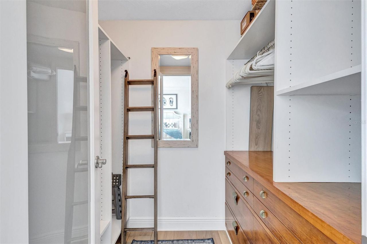 1212 Benjamin Franklin Drive, Unit 1001, Sarasota, FL 34236 Photo