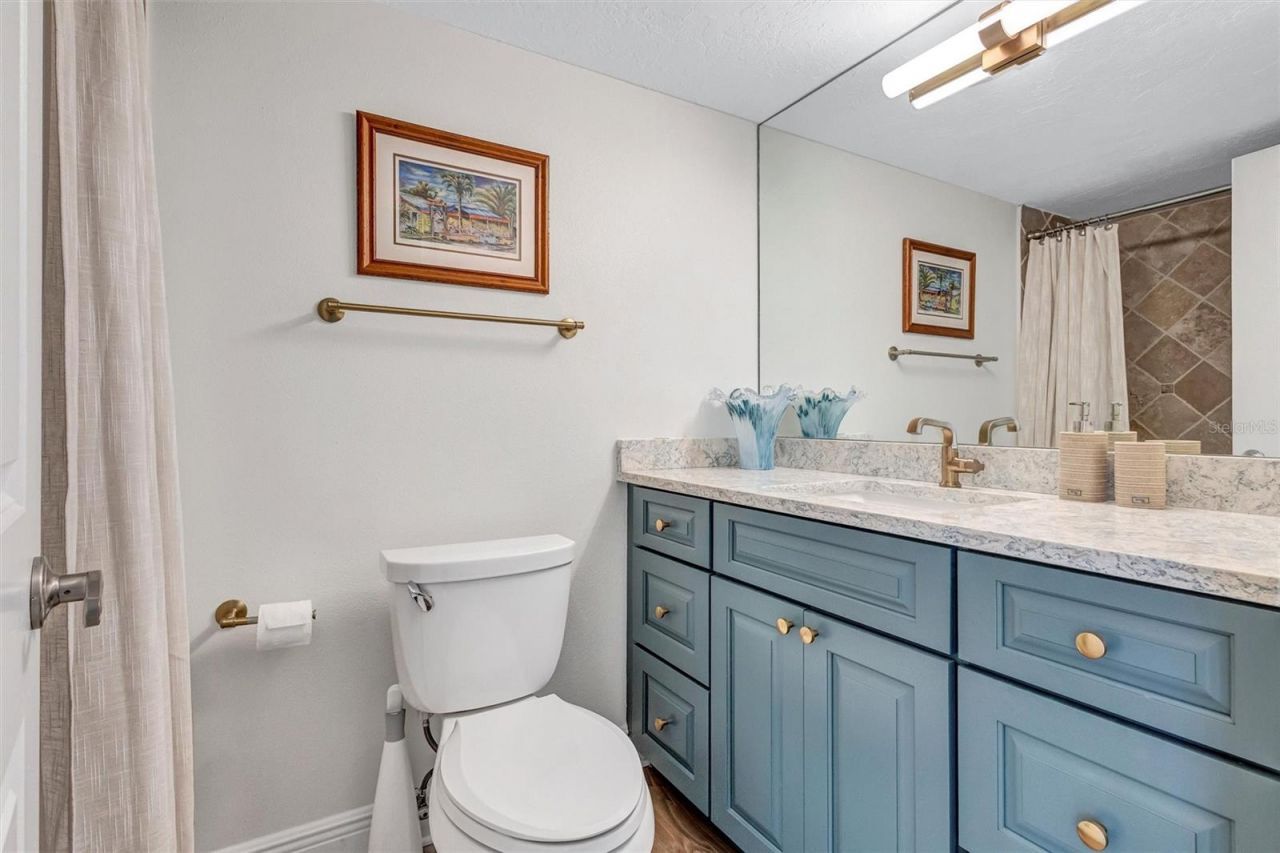 1212 Benjamin Franklin Drive, Unit 1001, Sarasota, FL 34236 Photo