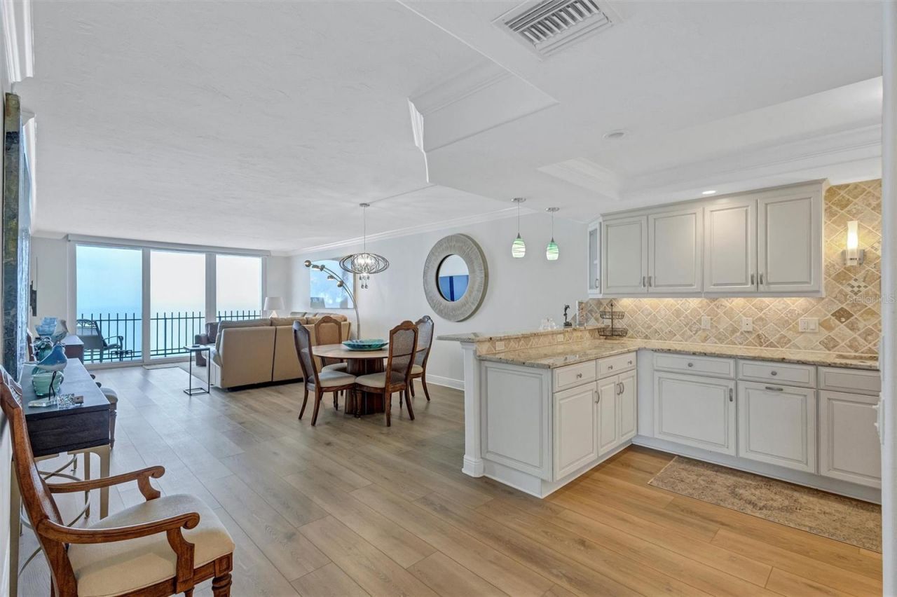 1212 Benjamin Franklin Drive, Unit 1001, Sarasota, FL 34236 Photo