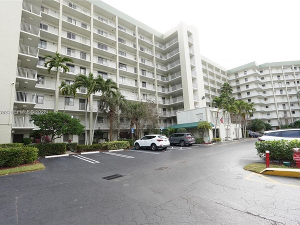 2334 S Cypress Bend Dr , Unit 505, Pompano Beach, FL 33069