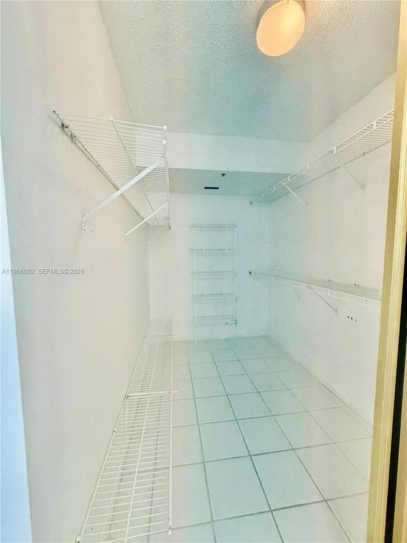 2334 S Cypress Bend Dr , Unit 505, Pompano Beach, FL 33069 Photo