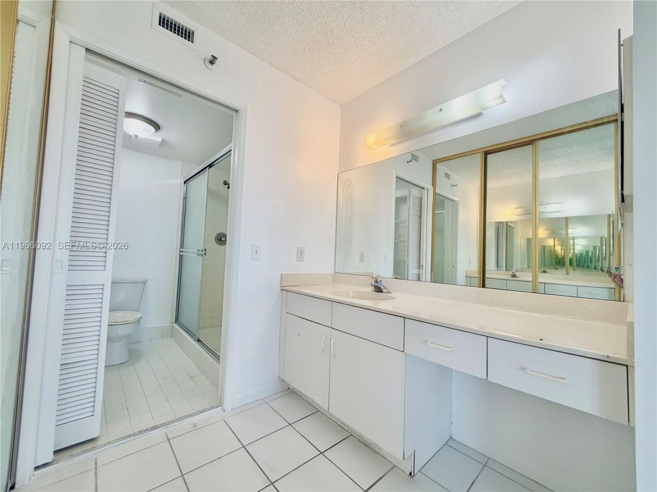 2334 S Cypress Bend Dr , Unit 505, Pompano Beach, FL 33069 Photo