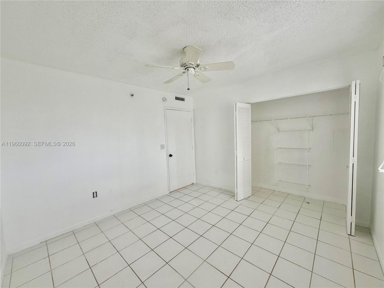 2334 S Cypress Bend Dr , Unit 505, Pompano Beach, FL 33069 Photo