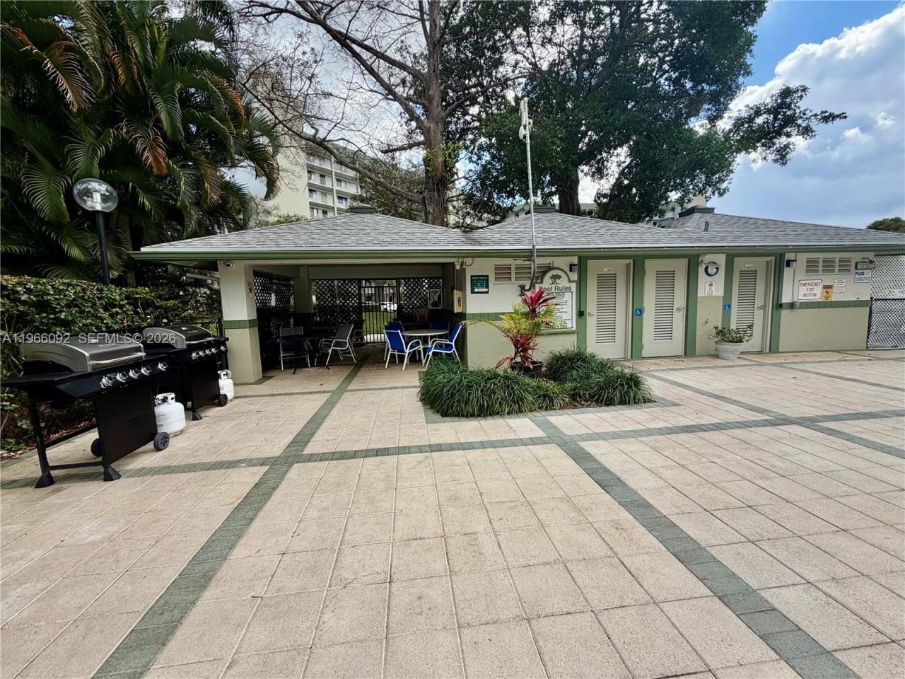 2334 S Cypress Bend Dr , Unit 505, Pompano Beach, FL 33069 Photo