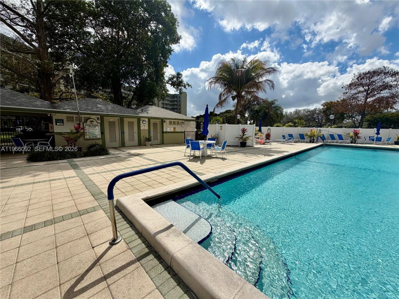 2334 S Cypress Bend Dr , Unit 505, Pompano Beach, FL 33069 Photo