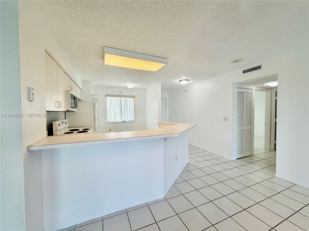 2334 S Cypress Bend Dr , Unit 505, Pompano Beach, FL 33069 Photo