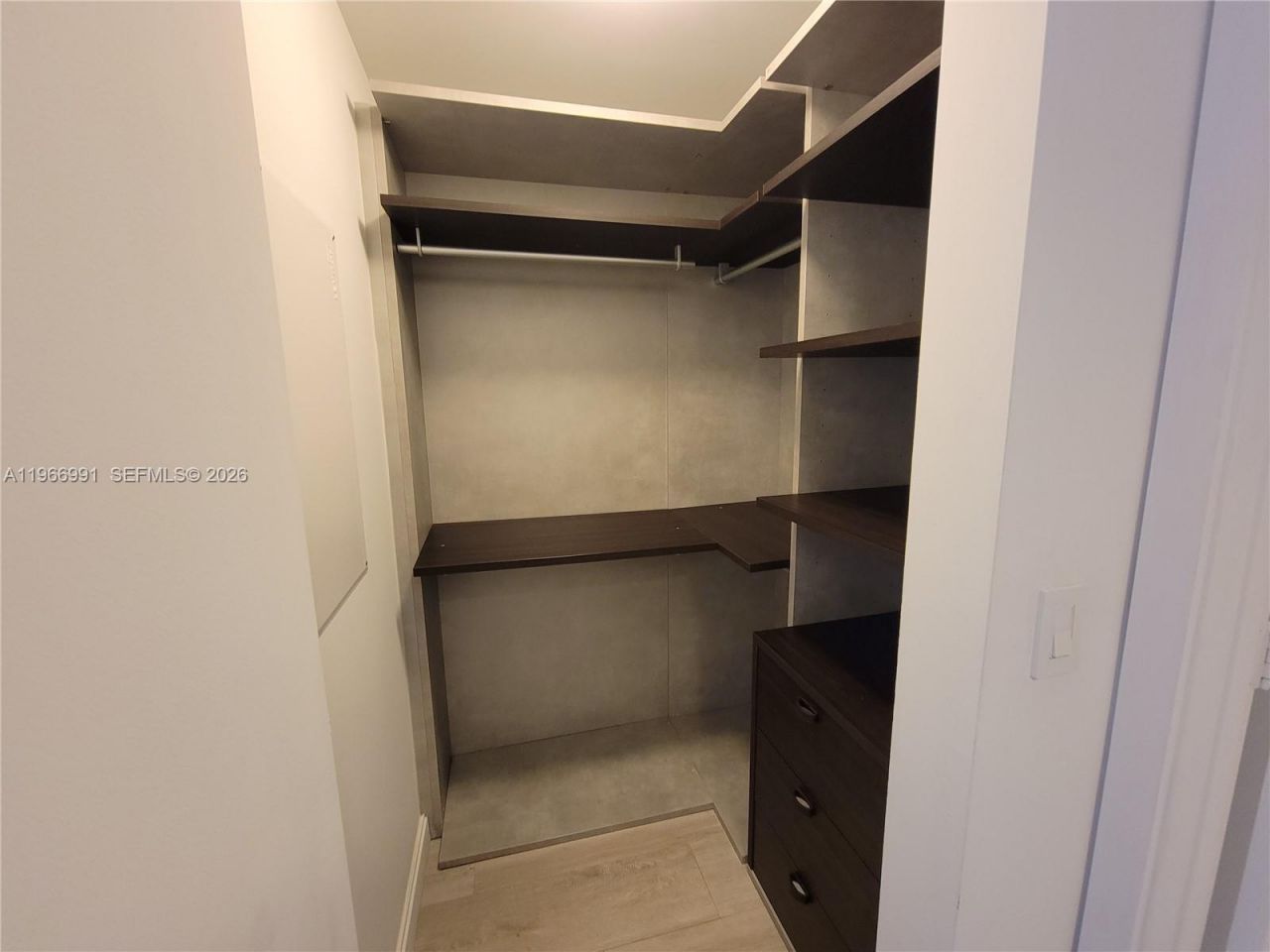 45 SW 9th St, Unit 3404, Miami, FL 33130 Photo