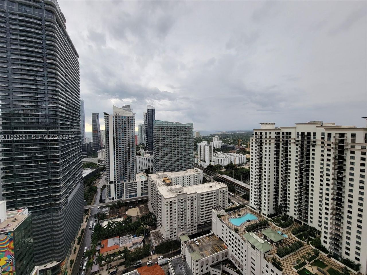 45 SW 9th St, Unit 3404, Miami, FL 33130 Photo