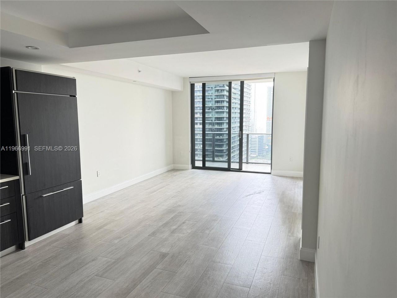 45 SW 9th St, Unit 3404, Miami, FL 33130 Photo