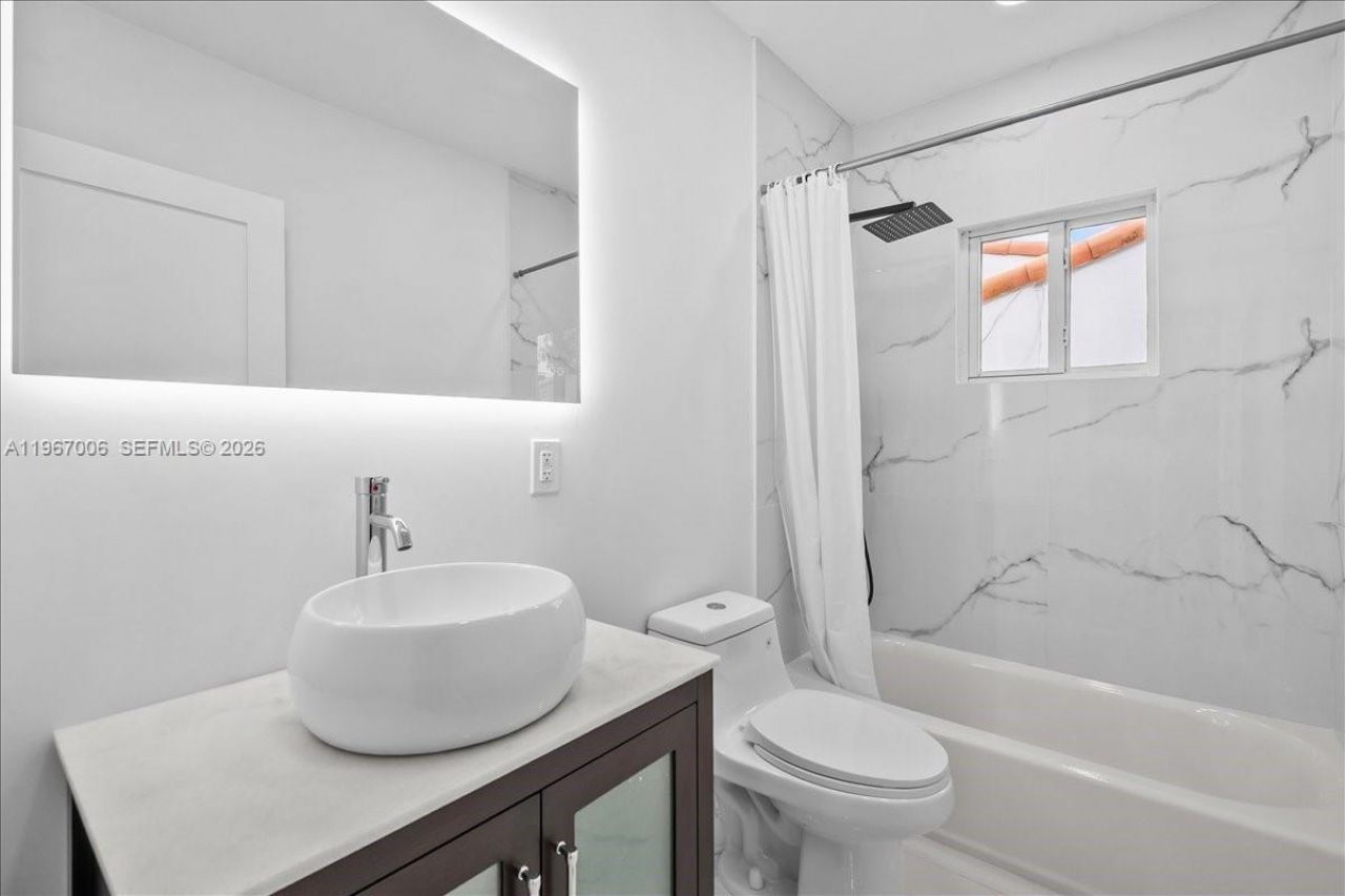 3389 NW 14th Ave, Miami, FL 33142 Photo