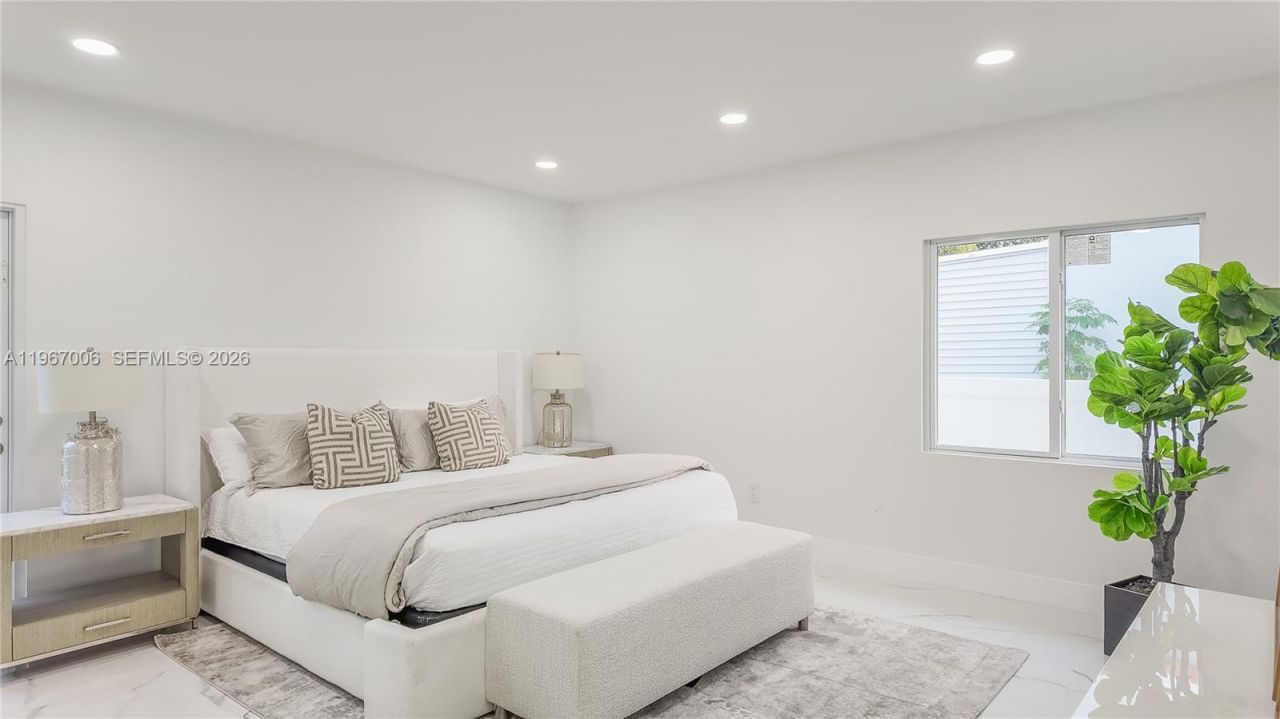 3389 NW 14th Ave, Miami, FL 33142 Photo