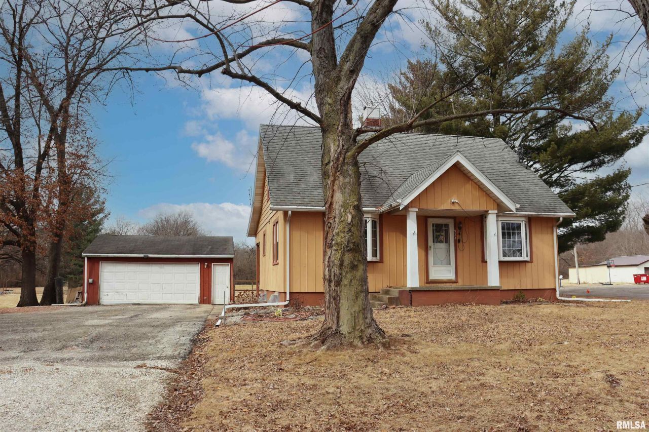 925 S Maxwell Road, Peoria, IL 61607 Main Photo