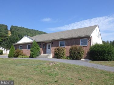 780 CLAREMONT AVENUE, TAMAQUA, PA 18252