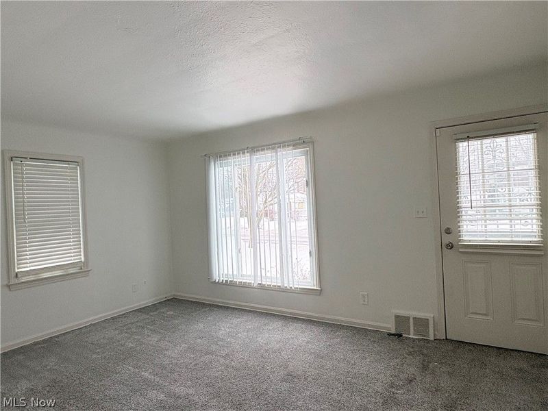 15521 Corkhill Road, Maple Heights, OH 44137 Photo 11