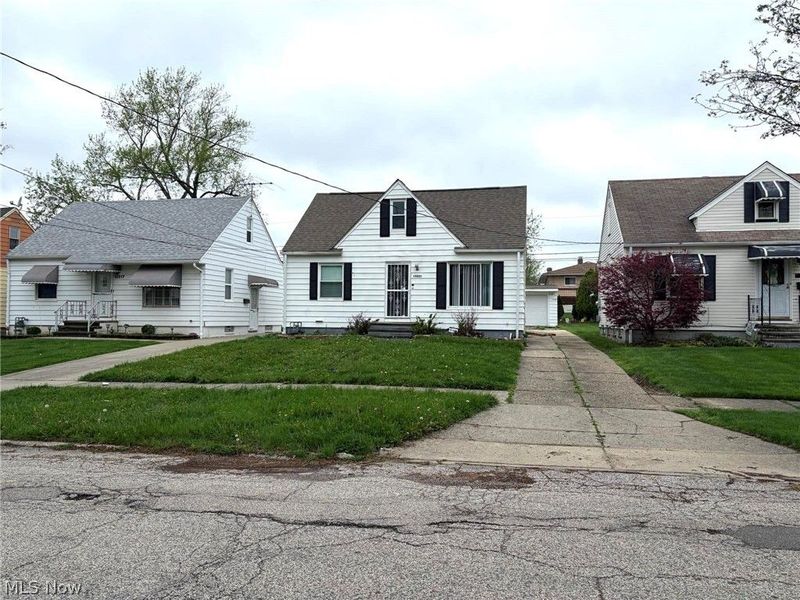 15521 Corkhill Road, Maple Heights, OH 44137 Photo 2