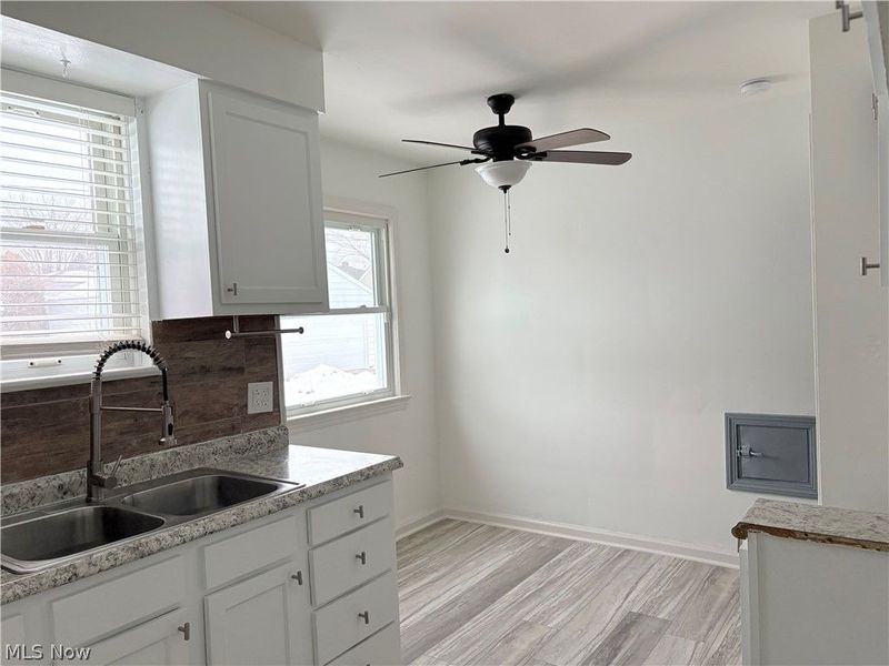 15521 Corkhill Road, Maple Heights, OH 44137 Photo 5
