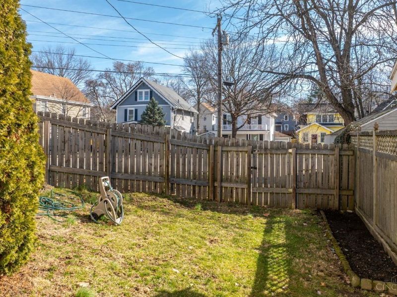 2837 Linwood Avenue, Cincinnati, OH 45208 Photo 17