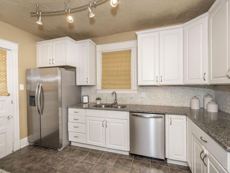 2837 Linwood Avenue, Cincinnati, OH 45208 Photo 6