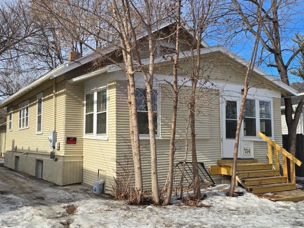 714 Oak Street N, Fargo, ND 58102