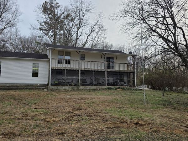 136 Riverside Dr, Mount Juliet, TN 37122