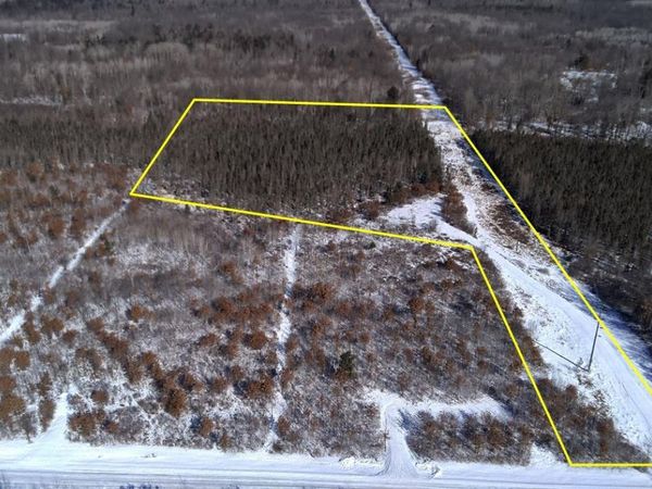 PARKWAY ROAD, Crivitz, WI 54114