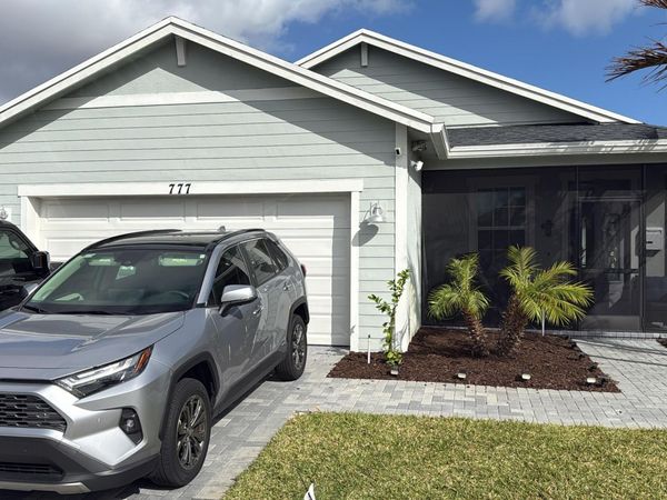 777 SE Bloomfield Road SE, Port St. Lucie, FL 34984