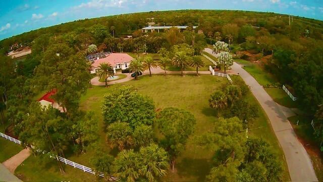 650 E Rambling Drive, Wellington, FL 33414 Photo