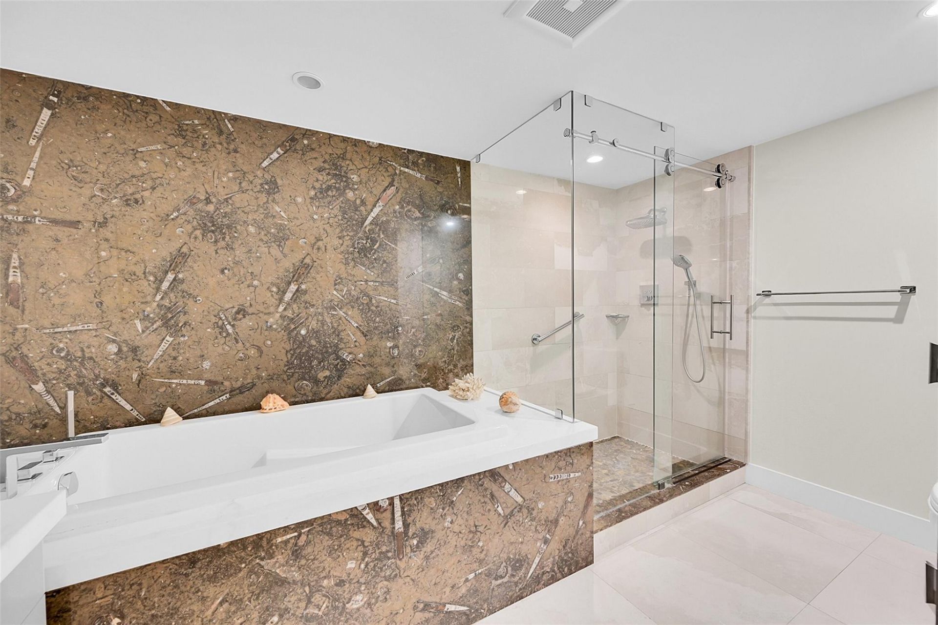 1300 S Ocean Boulevard, Unit PH5, Pompano Beach, FL 33062 Photo