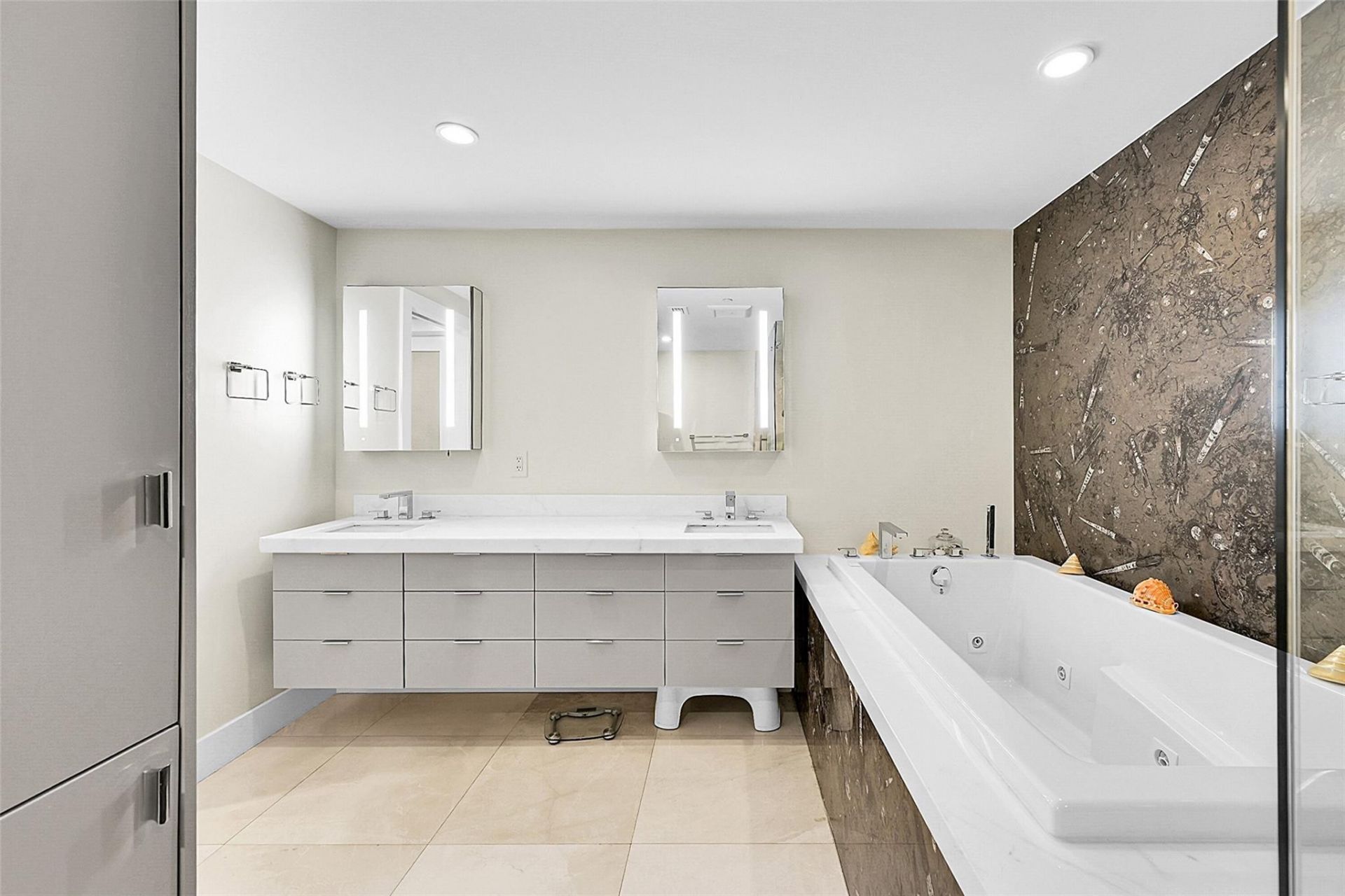 1300 S Ocean Boulevard, Unit PH5, Pompano Beach, FL 33062 Photo