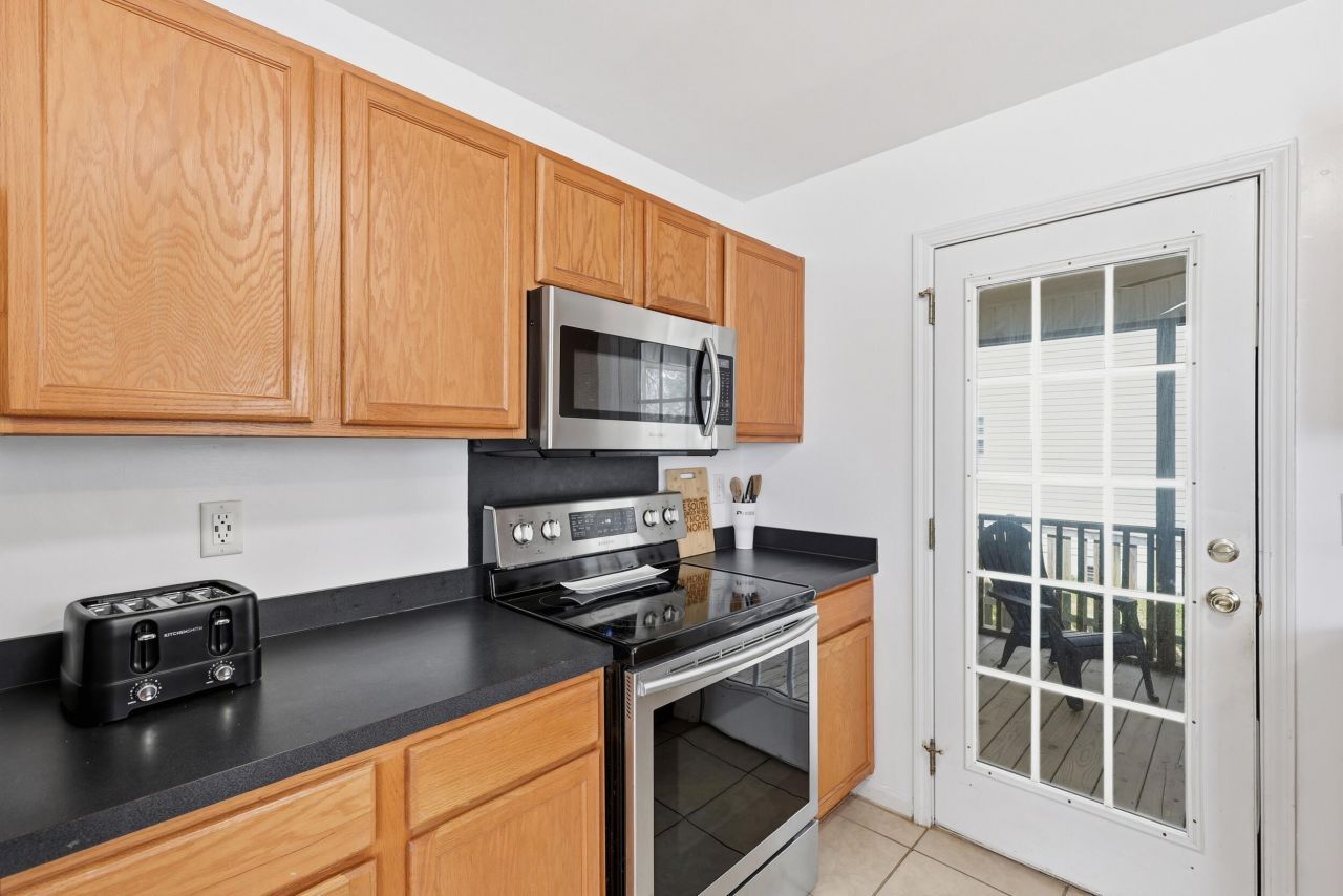 405 Stefan Drive Photo 13