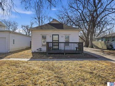 215 B Street, Lincoln, NE 68502